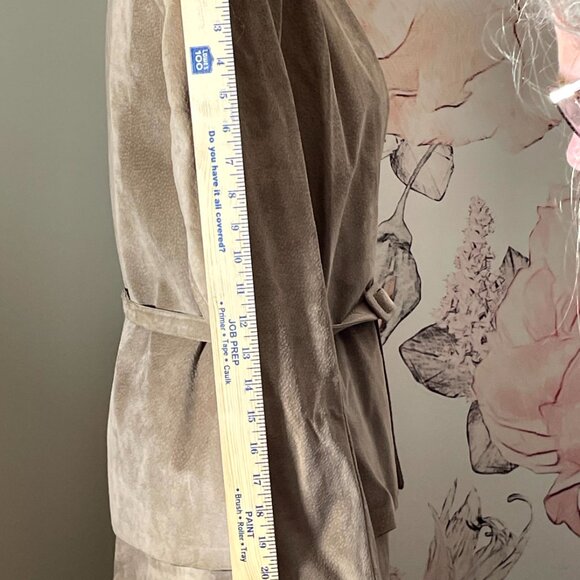 Classic Timeless Taupe / Tan Textured Suede Leather Suit 2 pc Suit plus belt - Picture 7 of 15